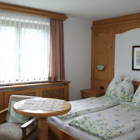 Tirol-haus Irma Nocleg ze śniadaniem *